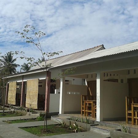 Putri Homestay Gili Meno Phòng bức ảnh