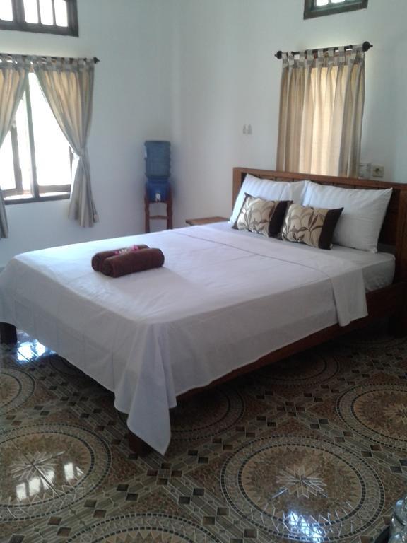 Putri Homestay Gili Meno Phòng bức ảnh