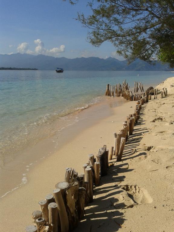 Putri Homestay Gili Meno Phòng bức ảnh