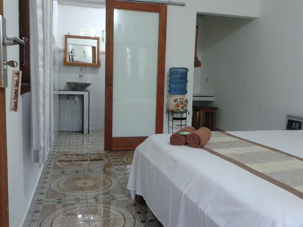 Putri Homestay Gili Meno Phòng bức ảnh