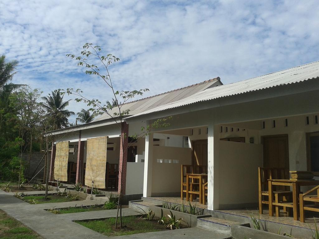 Putri Homestay Gili Meno Phòng bức ảnh