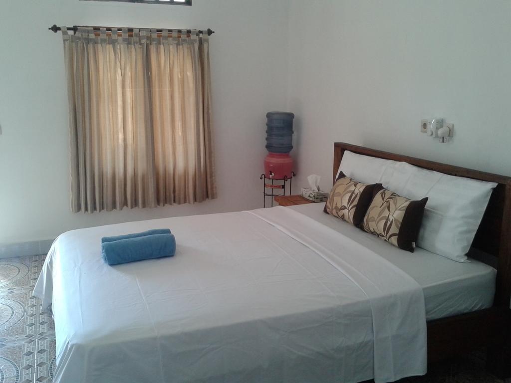 Putri Homestay Gili Meno Phòng bức ảnh