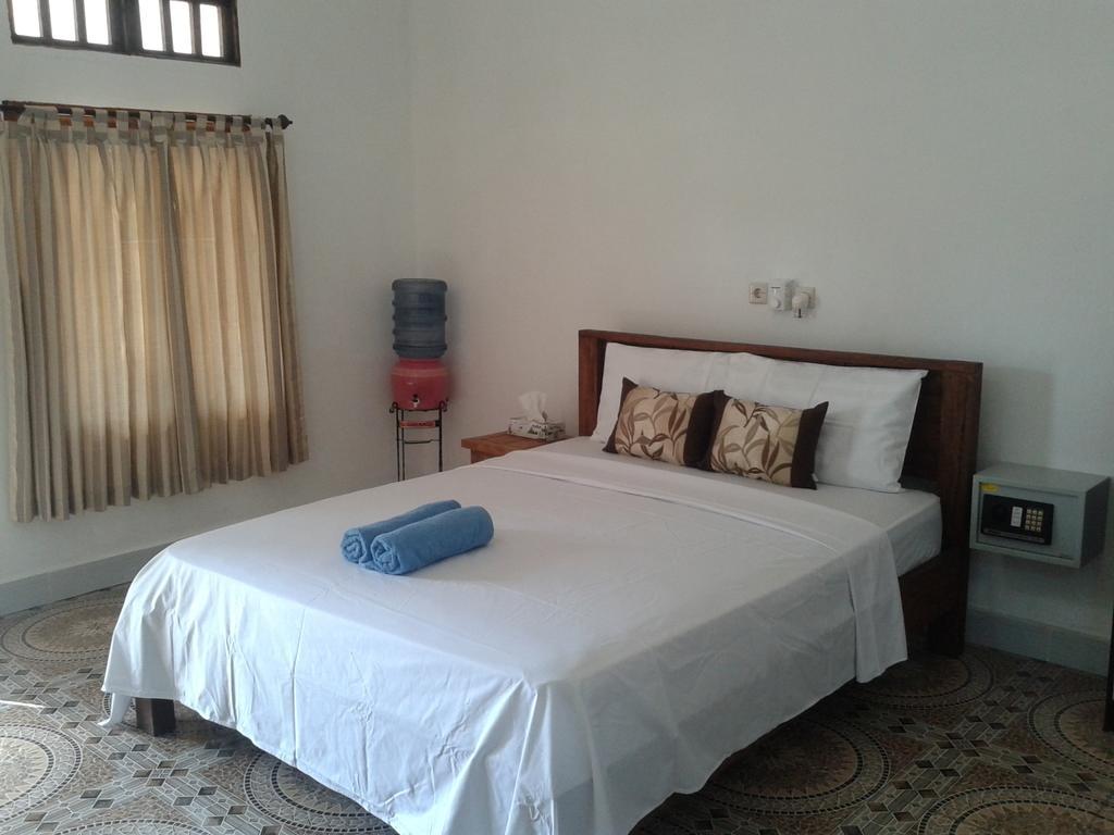 Putri Homestay Gili Meno Phòng bức ảnh