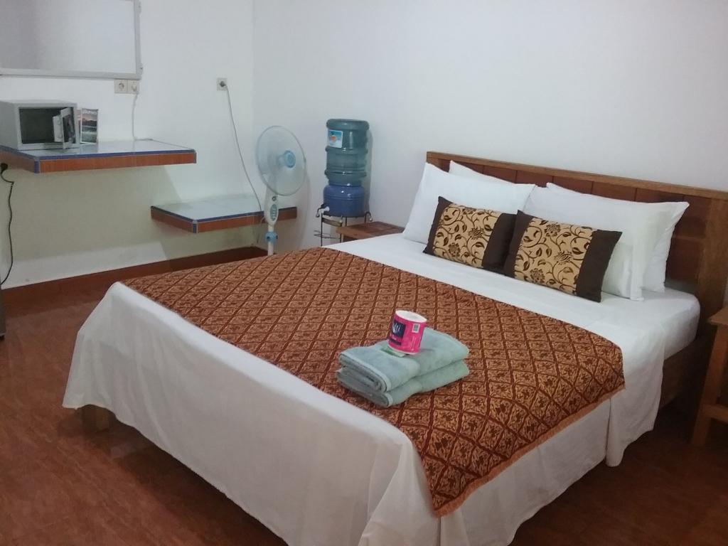 Putri Homestay Gili Meno Ngoại thất bức ảnh