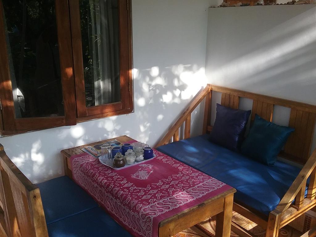 Putri Homestay Gili Meno Ngoại thất bức ảnh