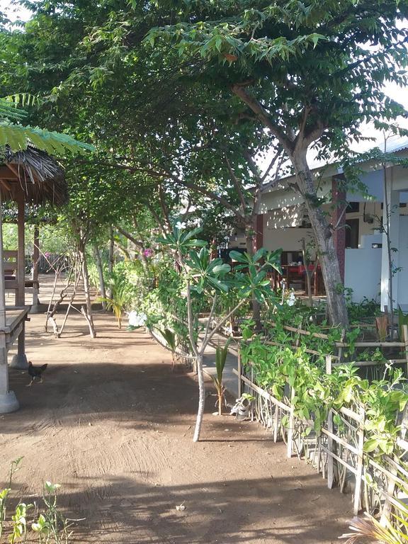 Putri Homestay Gili Meno Ngoại thất bức ảnh
