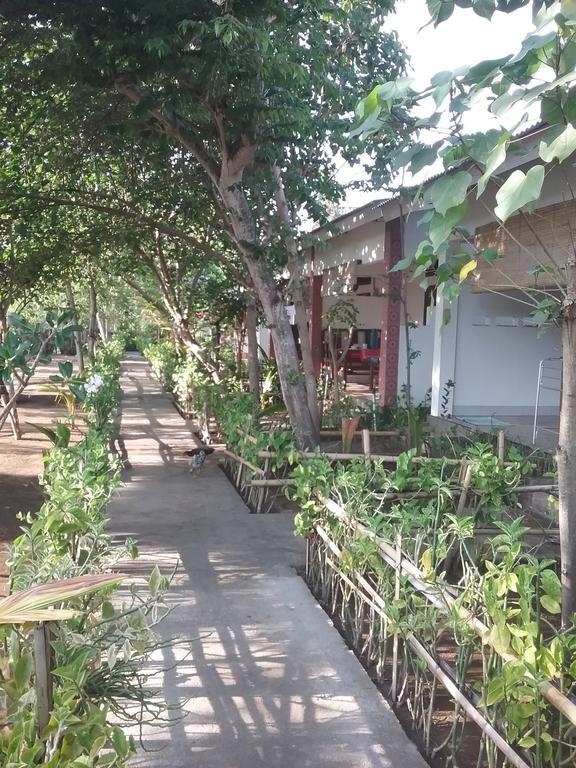 Putri Homestay Gili Meno Ngoại thất bức ảnh
